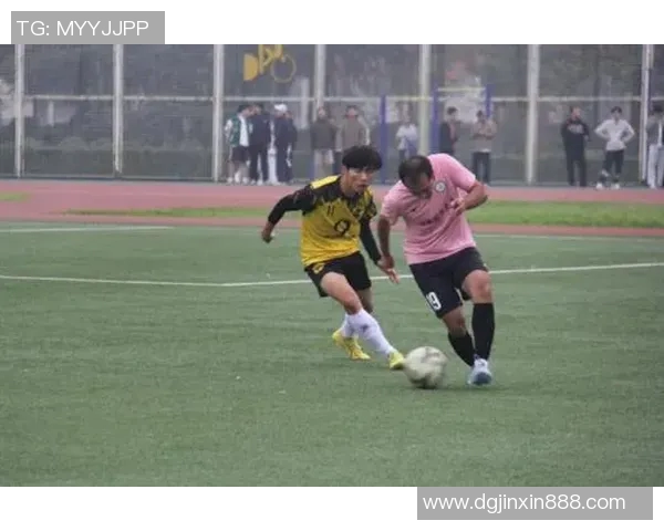 西安足球队的蜕变与崛起：城市联赛中的奋斗与希望